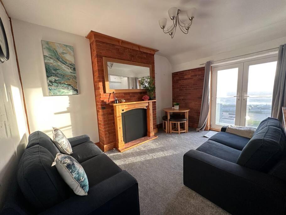Coastline Retreats - Stunning Sea View Apartment, Netflix Bournemouth Exterior photo